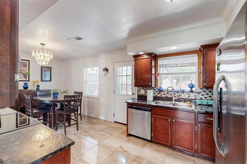 3211 Bertrand Avenue Dallas, TX 75215 - Photo 17 of 40