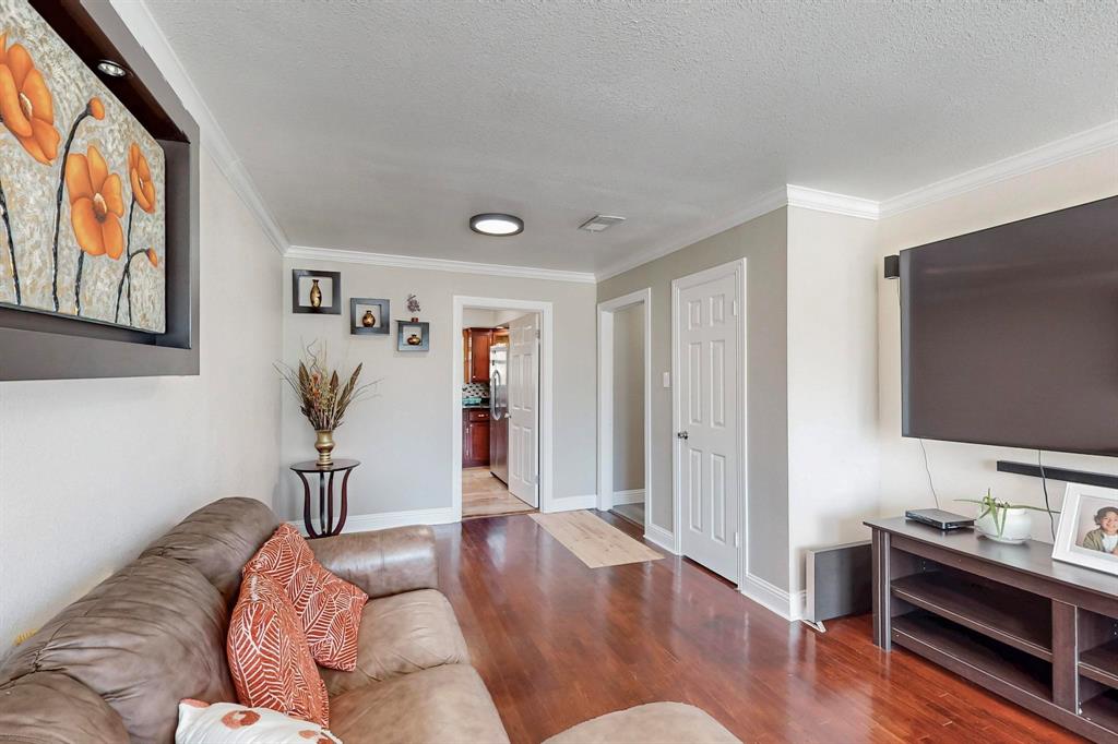 3211 Bertrand Avenue Dallas, TX 75215 - Photo 5 of 40