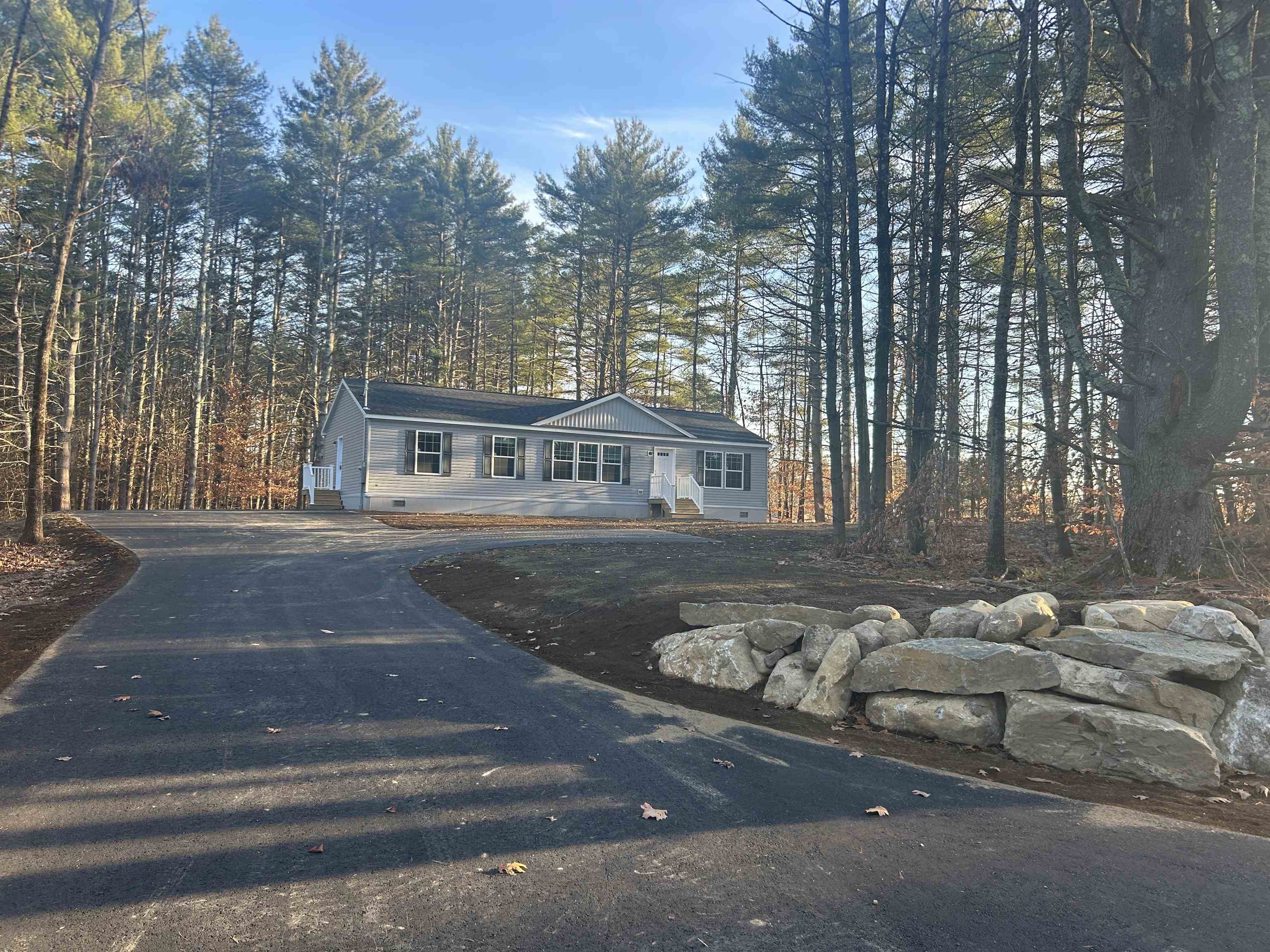 125 Cocheco Road Farmington, NH 03835 - Photo 6 of 35