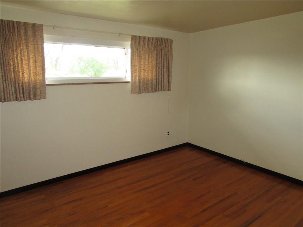 460 Livingston Road West Mifflin, PA 15122 - Photo 16 of 24 Master Bedroom