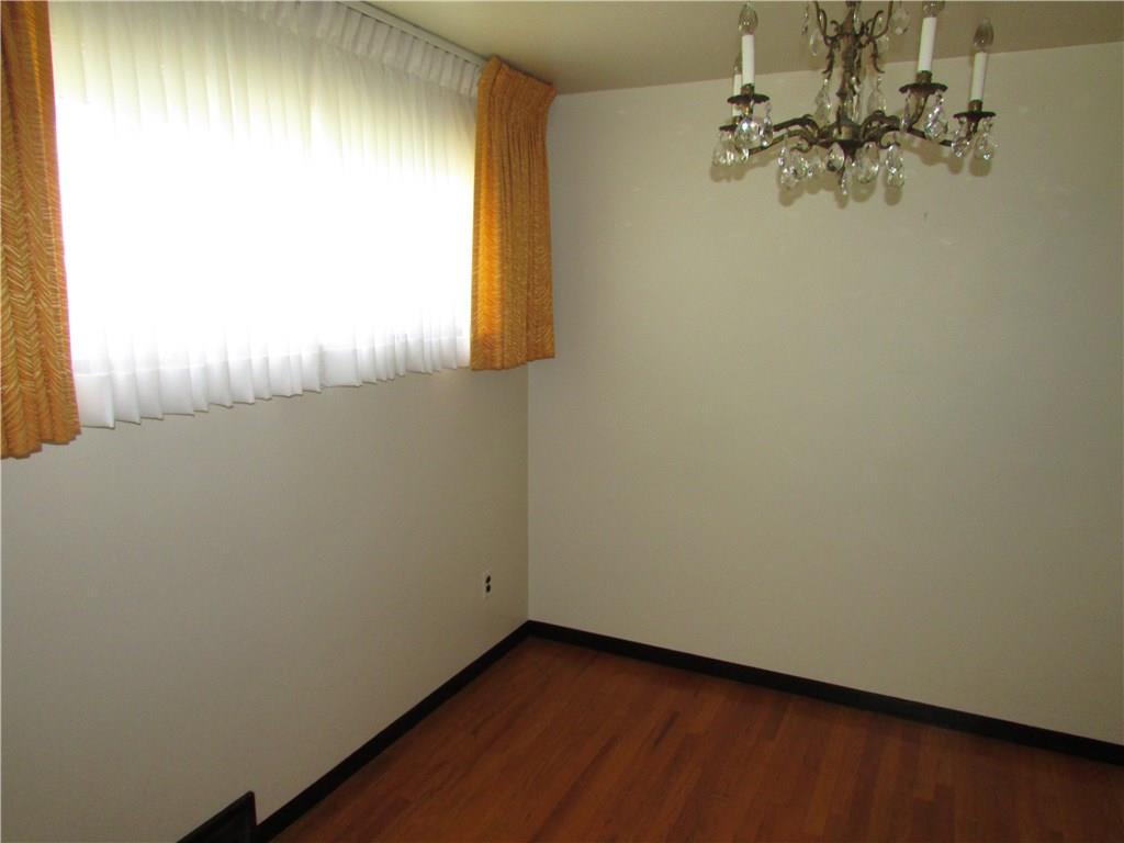 460 Livingston Road West Mifflin, PA 15122 - Photo 10 of 24 Dining room or 3rd bedroom