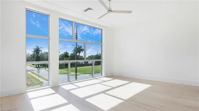 $3,999,999 | 1798 Holiday Lane, Naples, FL 34104