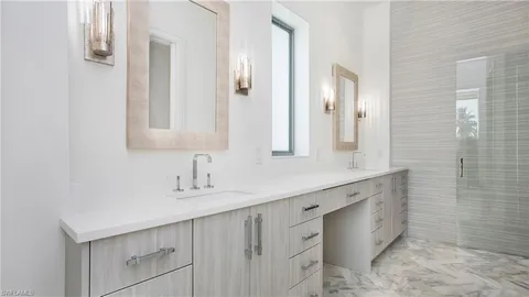 $3,999,999 | 1798 Holiday Lane, Naples, FL 34104