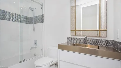 $3,999,999 | 1798 Holiday Lane, Naples, FL 34104