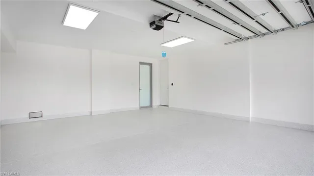 $3,999,999 | 1798 Holiday Lane, Naples, FL 34104