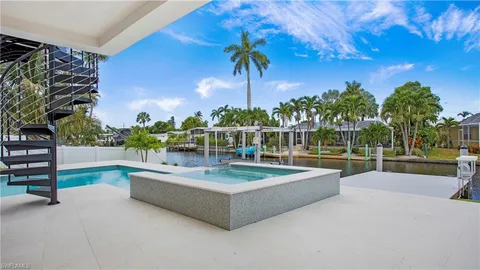 $3,999,999 | 1798 Holiday Lane, Naples, FL 34104