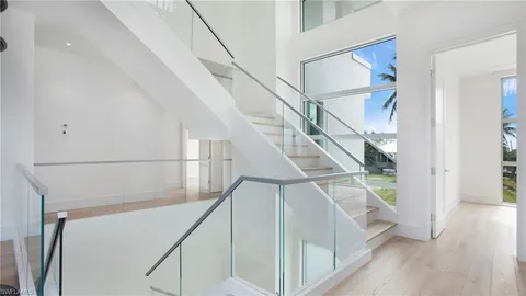 $3,999,999 | 1798 Holiday Lane, Naples, FL 34104