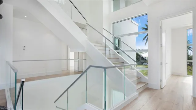$3,999,999 | 1798 Holiday Lane, Naples, FL 34104