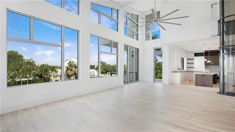 $3,999,999 | 1798 Holiday Lane, Naples, FL 34104