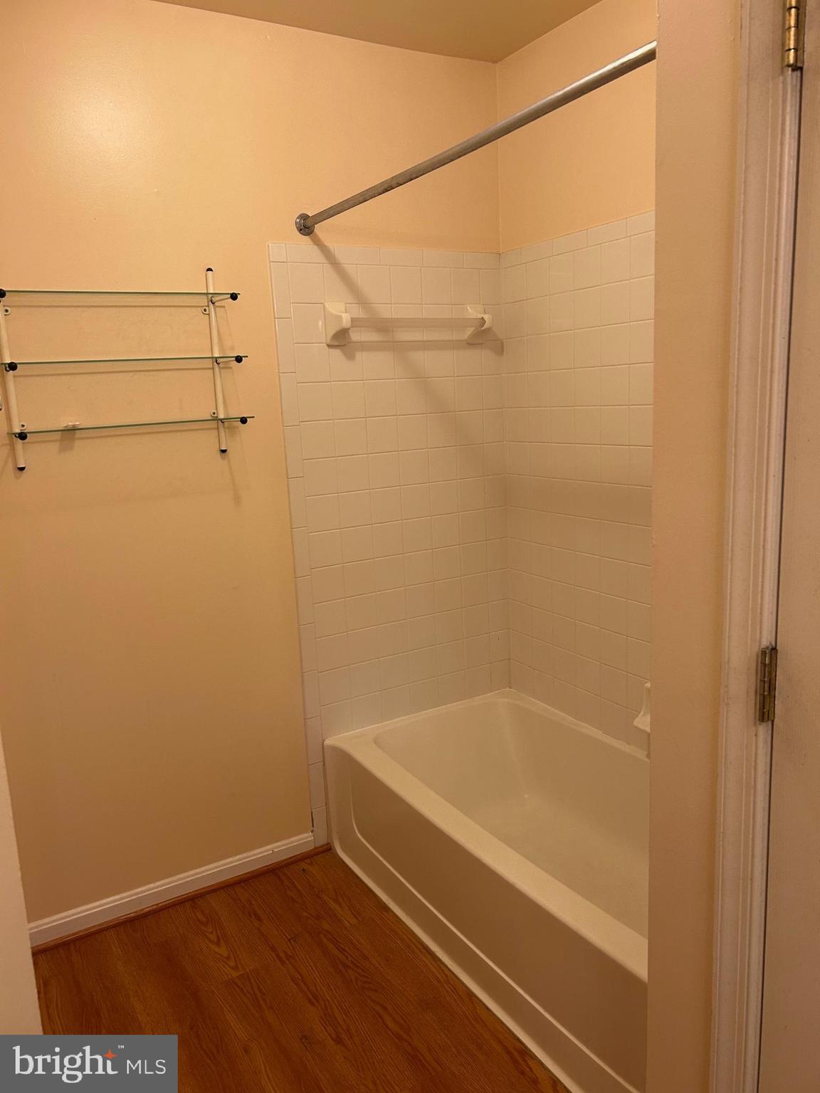 206 Arcadia Shores Circle Odenton, MD 21113 - Photo 11 of 15 a bathroom with a bath tub