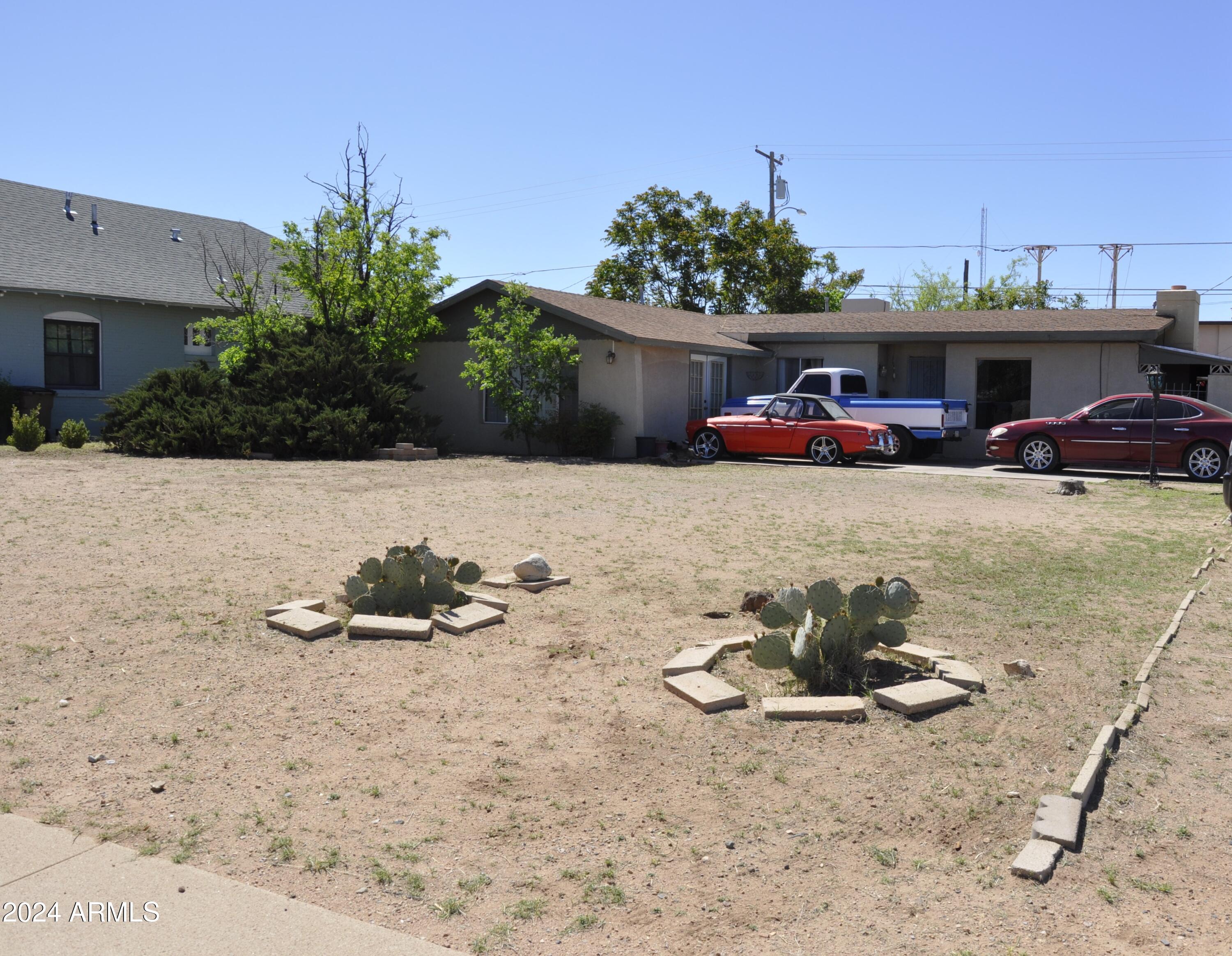 1405 11th Street Douglas, AZ 85607 - Photo 1 of 17 Front194