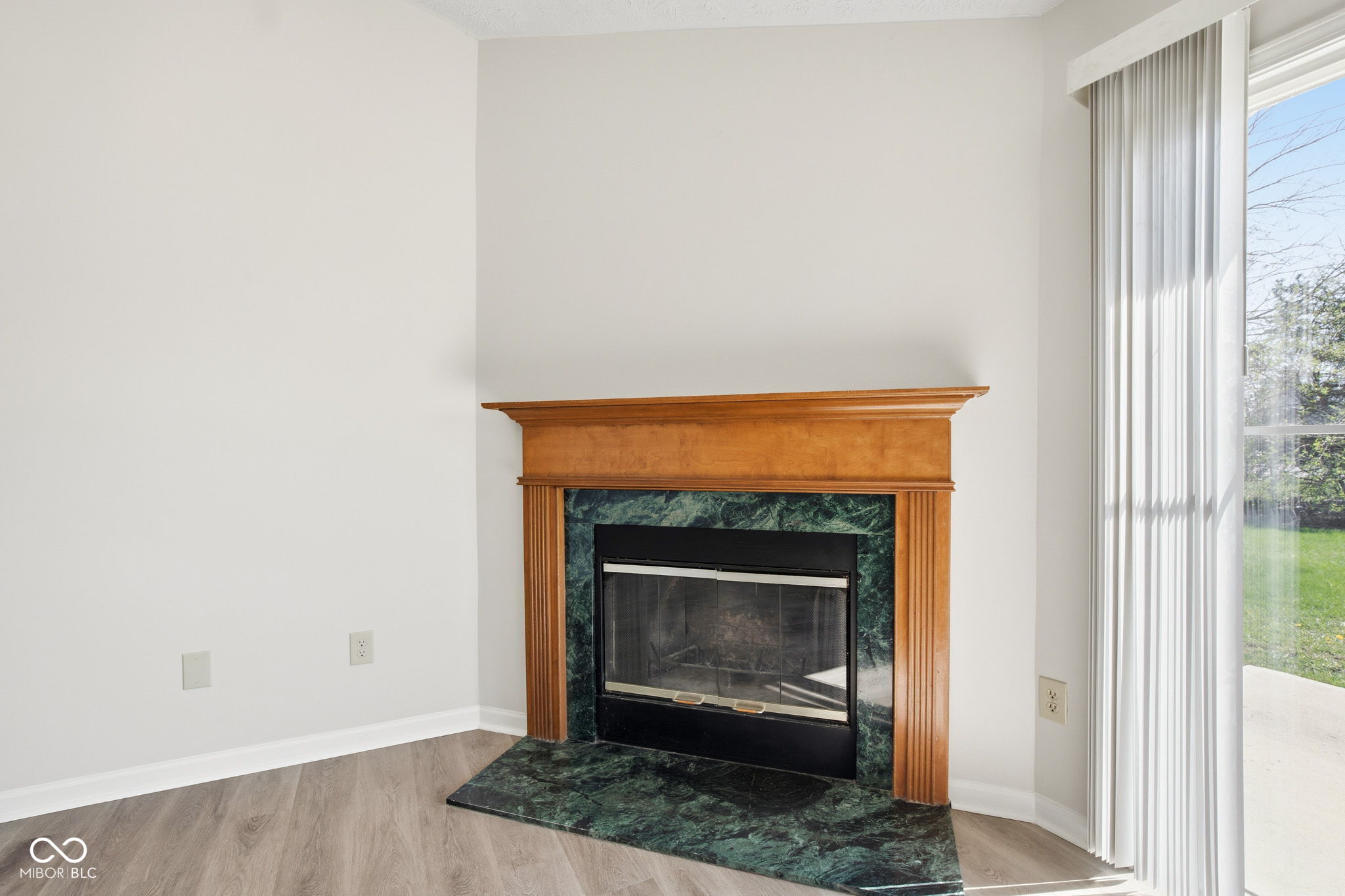 8307 Crestview Circle Avon, IN 46123 - Photo 12 of 40