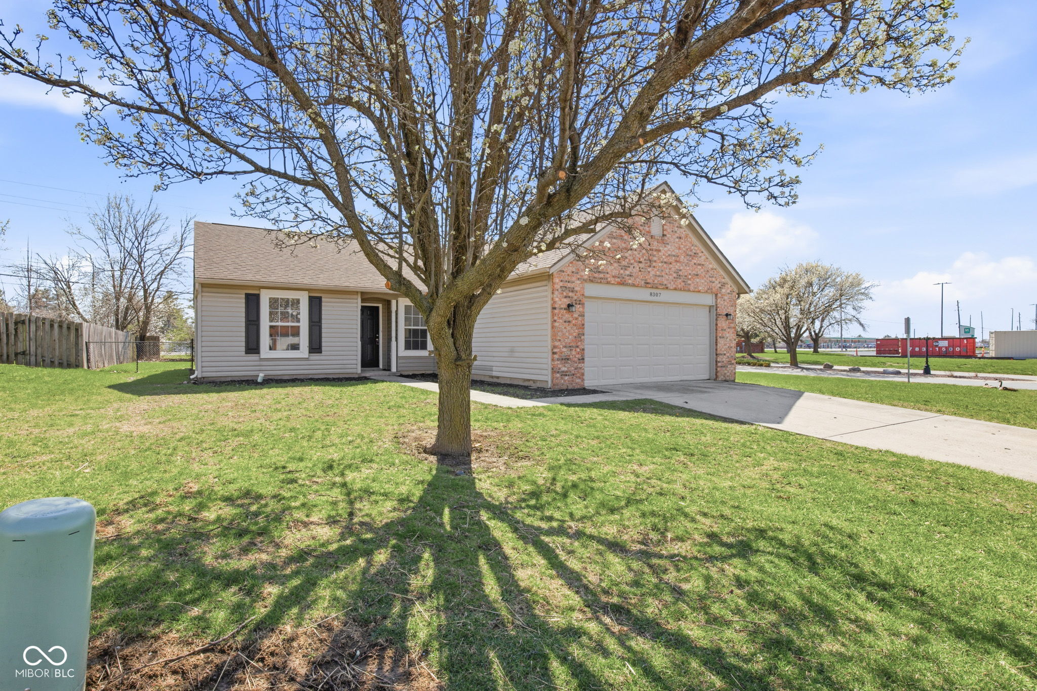 8307 Crestview Circle Avon, IN 46123 - Photo 2 of 40