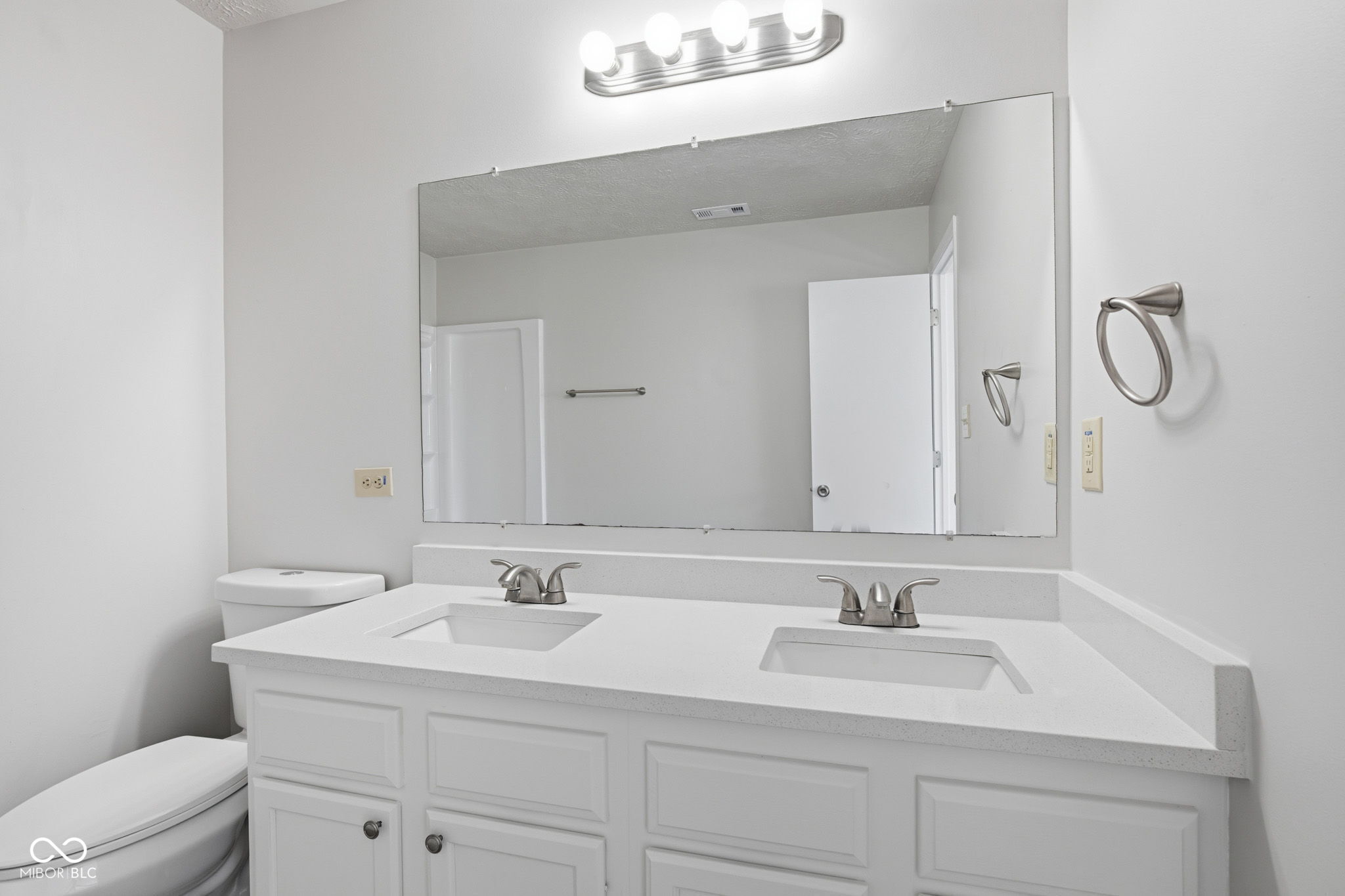 8307 Crestview Circle Avon, IN 46123 - Photo 24 of 40