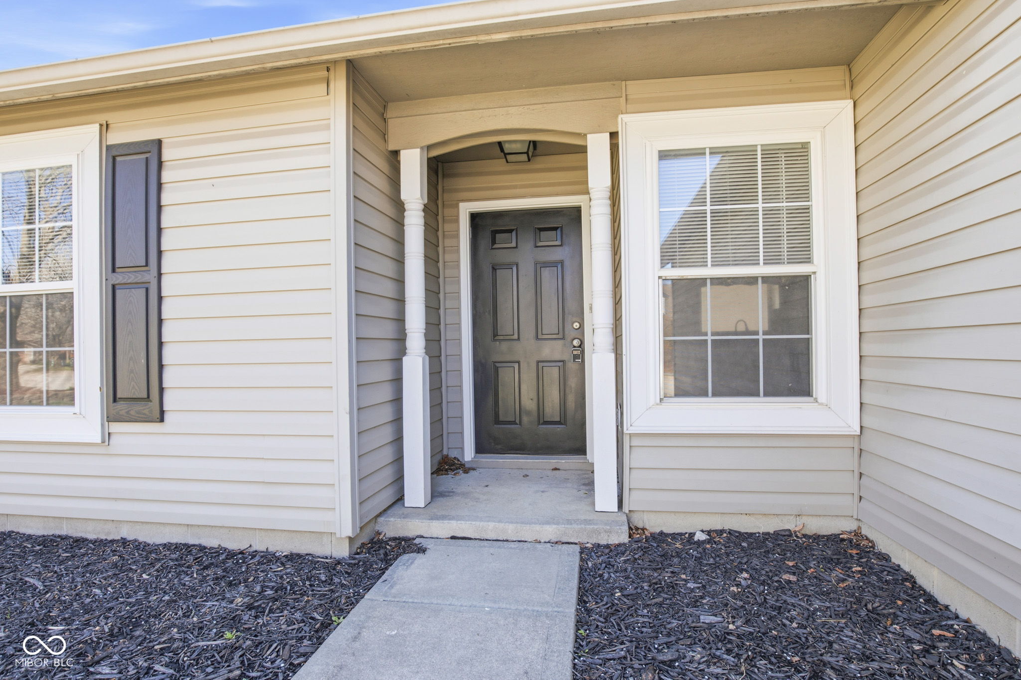 8307 Crestview Circle Avon, IN 46123 - Photo 5 of 40