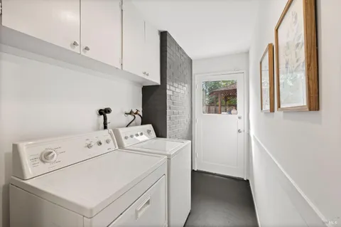 $1,195,000 | 35 Corte Alta, Novato, CA 94949