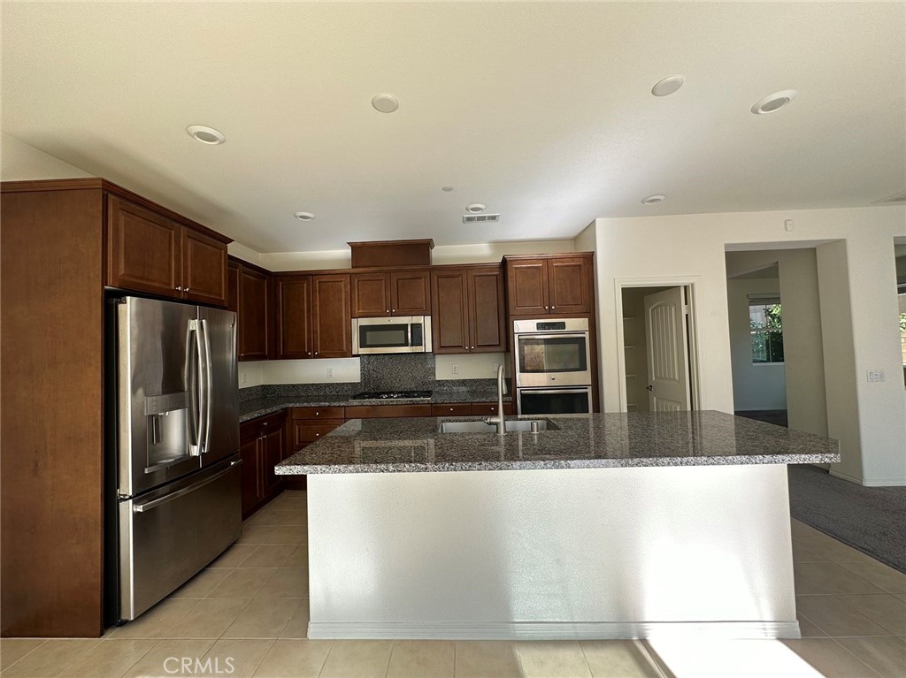 6852 Ripple Court Jurupa Valley, CA 91752 - Photo 6 of 24