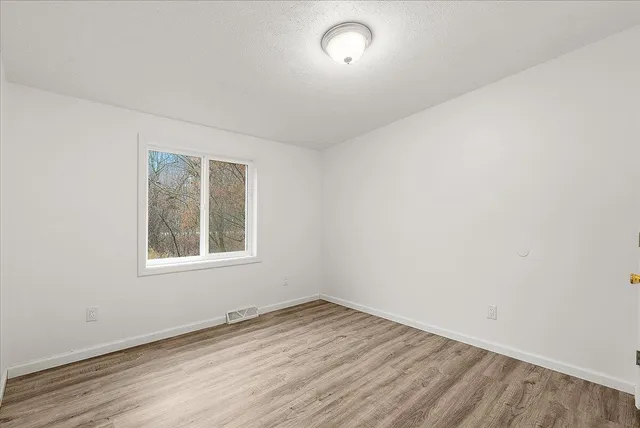 $274,900 | 1465 64th Street, Fennville, MI 49408