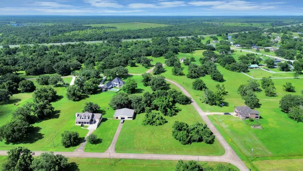 $35,000 | 406 Rancho Chico Trail, Angleton, TX 77515