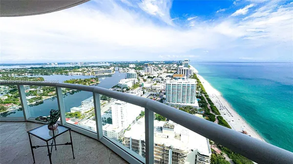 $5,750 | 6365 Collins Avenue, Unit 3811, Miami Beach, FL 33141