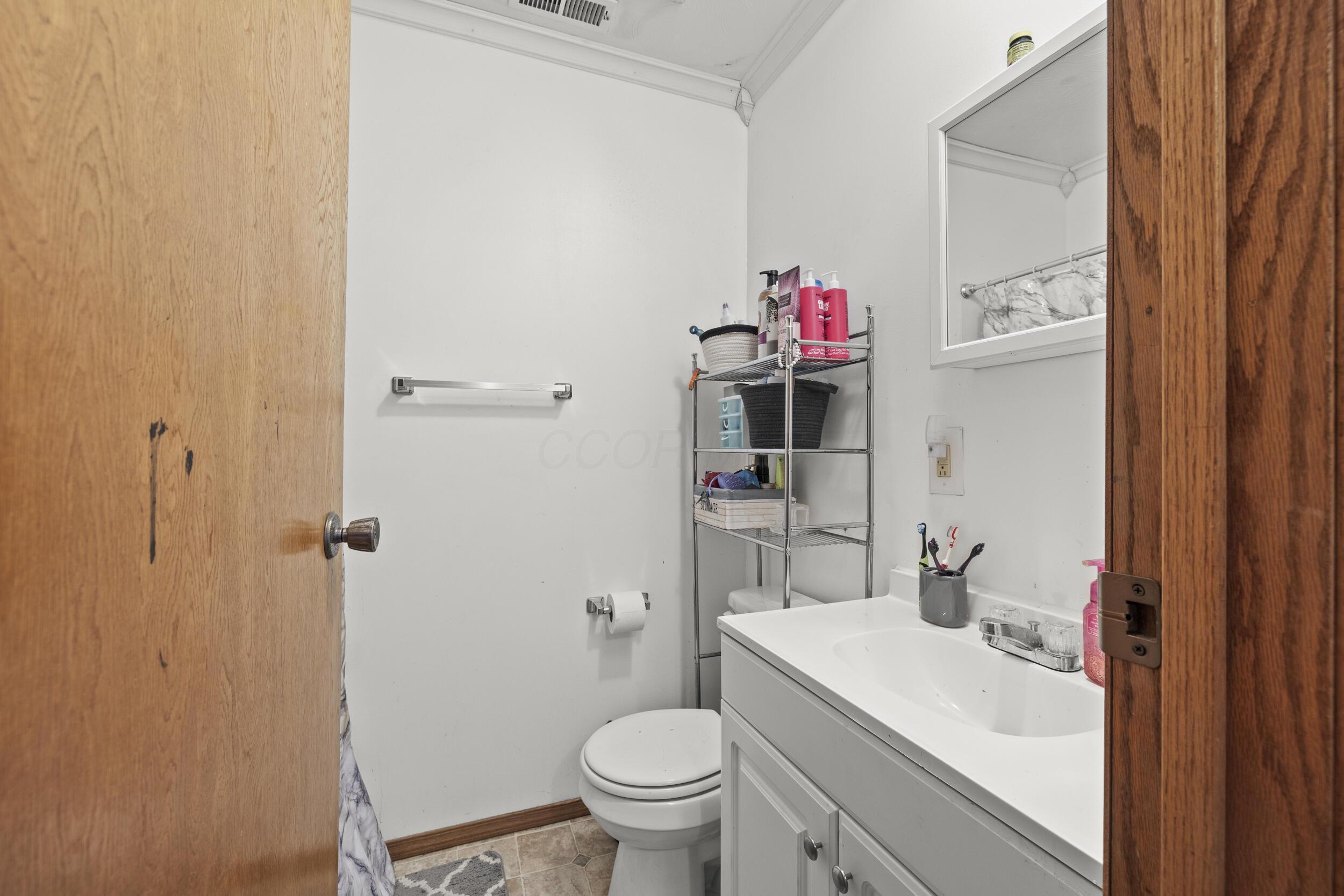 3980 Vernon-Asbury Road South Vienna, OH 45369 - Photo 21 of 43 Bathroom 3
