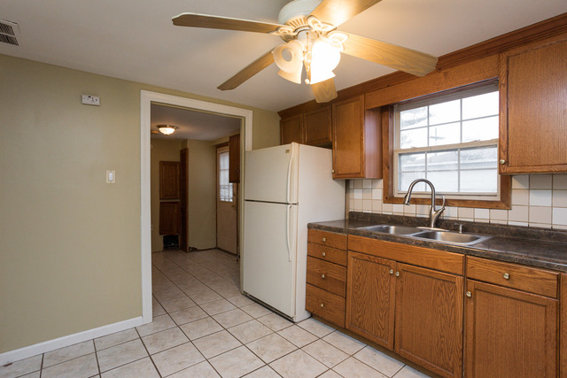 2313 Caton Farm Road Crest Hill, IL 60403 - Photo 16 of 24