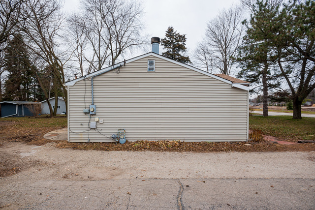 2313 Caton Farm Road Crest Hill, IL 60403 - Photo 4 of 24