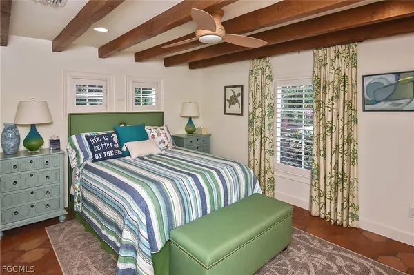 $6,900,000 | 16611 Captiva Drive, Captiva, FL 33924