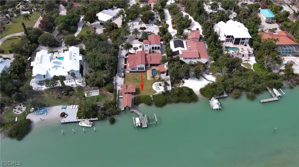 $6,900,000 | 16611 Captiva Drive, Captiva, FL 33924