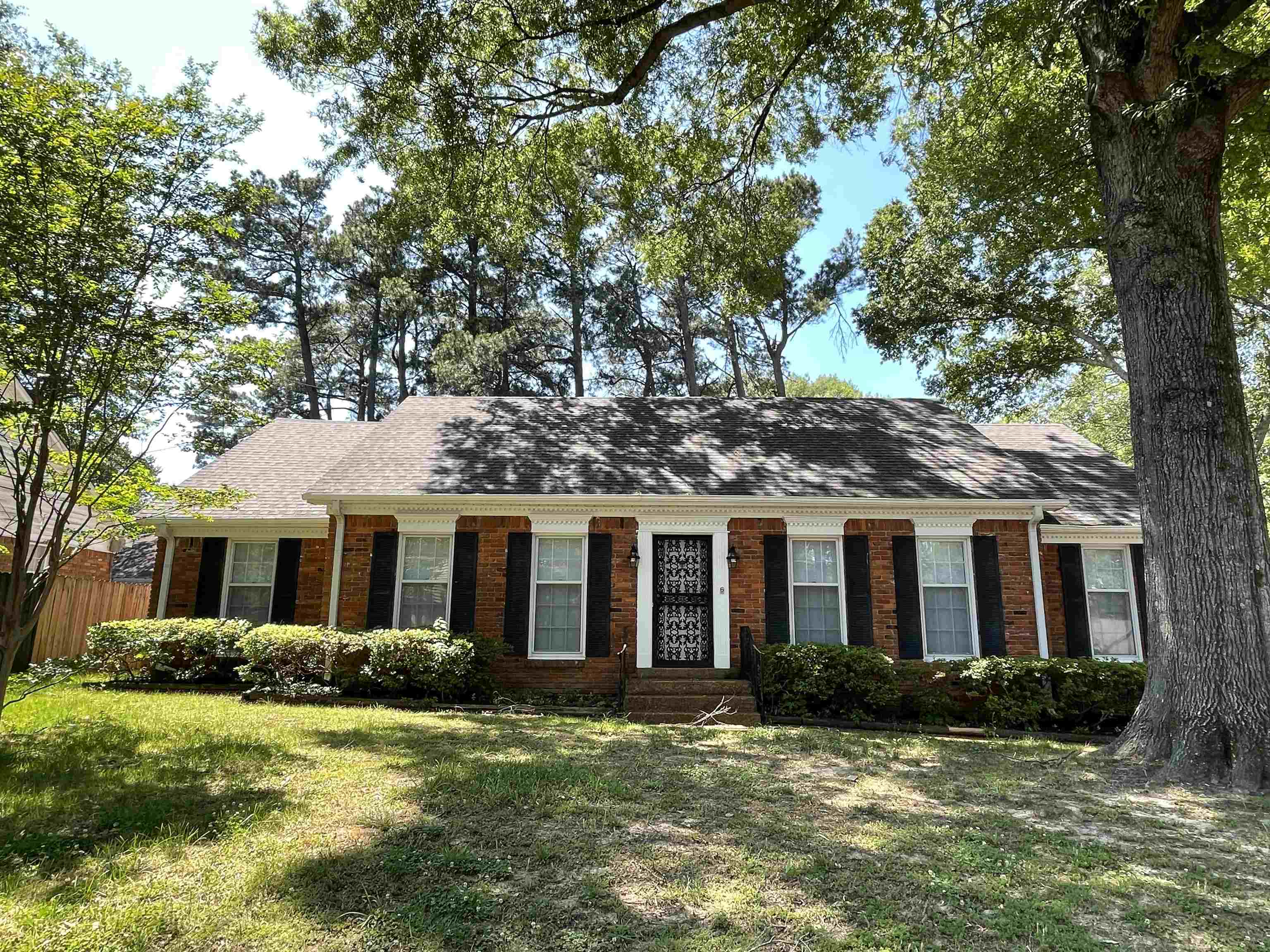 379 McElroy Road Memphis, TN 38120 - Photo 1 of 22