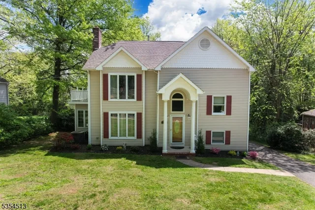 $1,248,880 | 820 East Broad Street, Westfield, NJ 07090