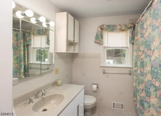 $1,248,880 | 820 East Broad Street, Westfield, NJ 07090