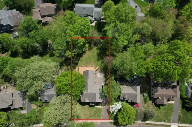 $1,248,880 | 820 East Broad Street, Westfield, NJ 07090