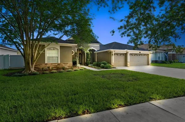 $650,000 | 3820 Misty Landing Drive, Valrico, FL 33594