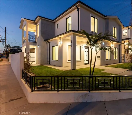 $2,395,000 | 2500 Phelan Lane, Redondo Beach, CA 90278