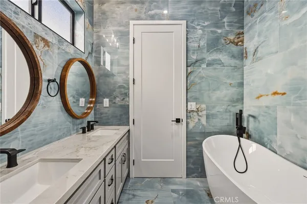 $2,395,000 | 2500 Phelan Lane, Redondo Beach, CA 90278