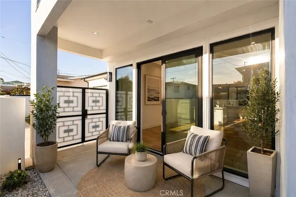 $2,395,000 | 2500 Phelan Lane, Redondo Beach, CA 90278