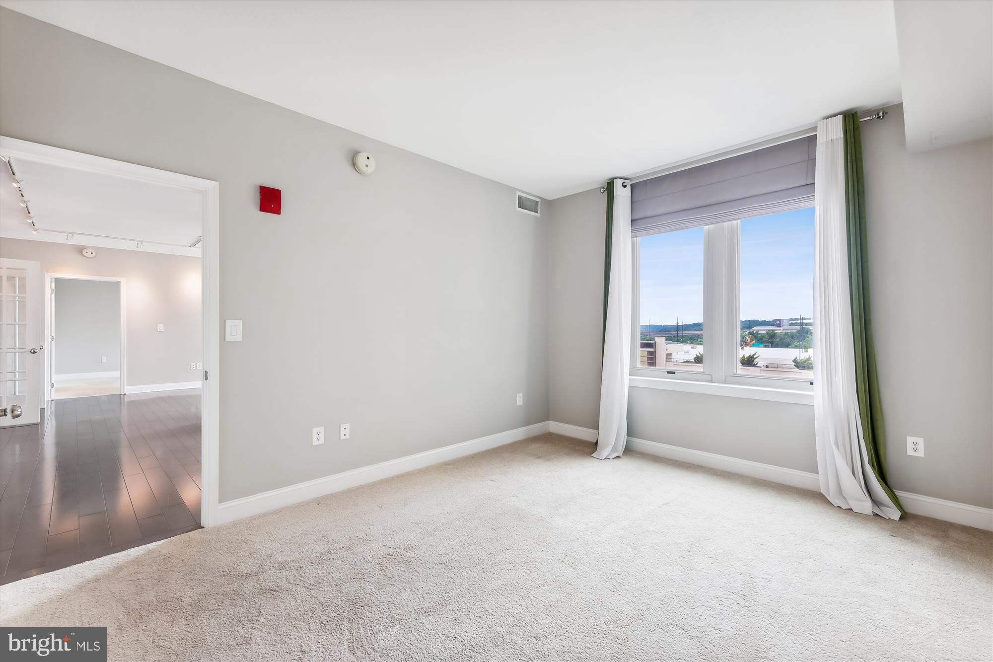 155 Potomac Passage, Unit 718 National Harbor, MD 20745 - Photo 16 of 52 Bedroom2