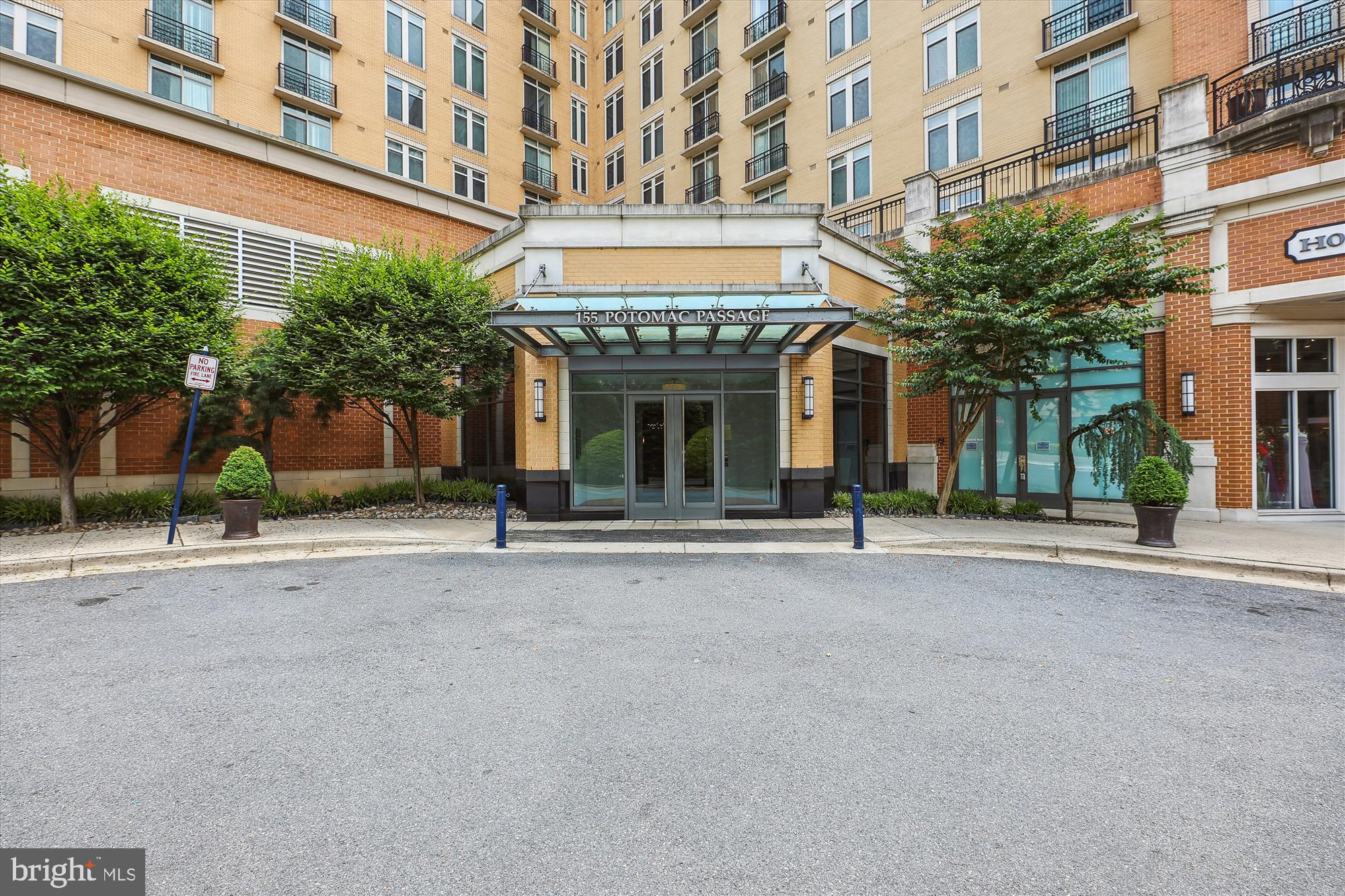 155 Potomac Passage, Unit 718 National Harbor, MD 20745 - Photo 2 of 52 Welcome To National Harbor