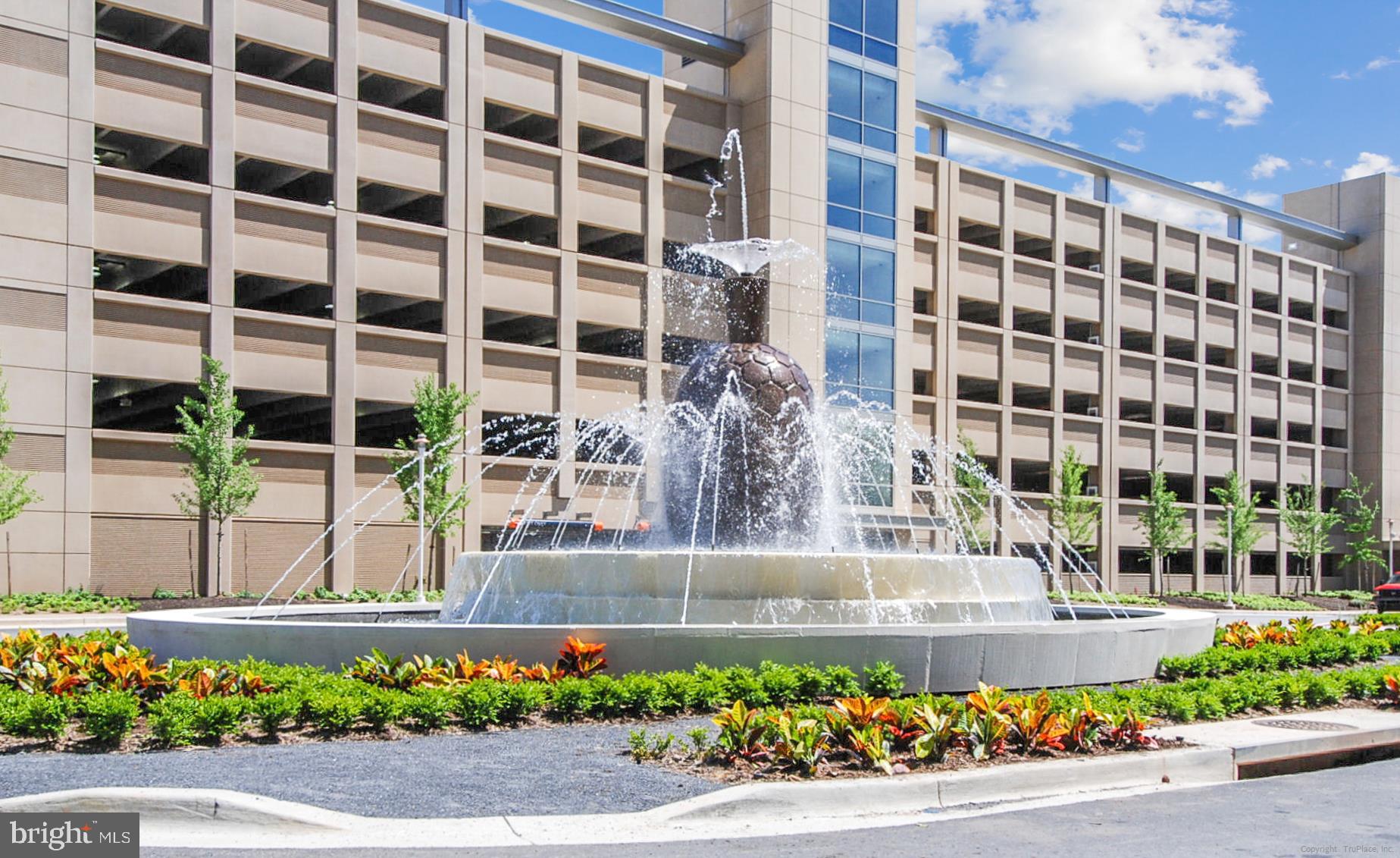 155 Potomac Passage, Unit 718 National Harbor, MD 20745 - Photo 42 of 52 Fountain