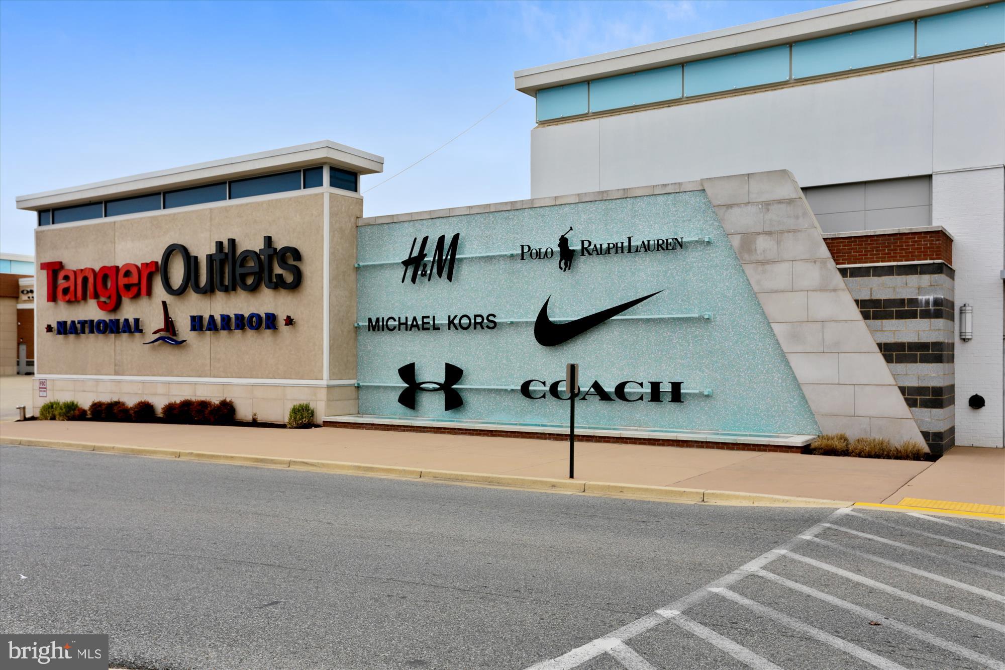 155 Potomac Passage, Unit 718 National Harbor, MD 20745 - Photo 50 of 52 Tanger Outlets