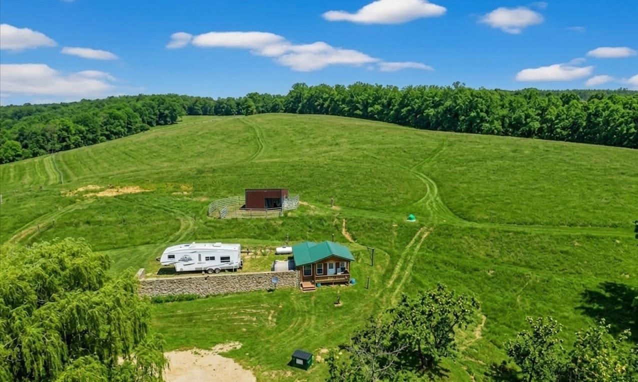 19004 Kestrel Ridge Lane Richland Center, WI 53581 - Photo 5 of 41