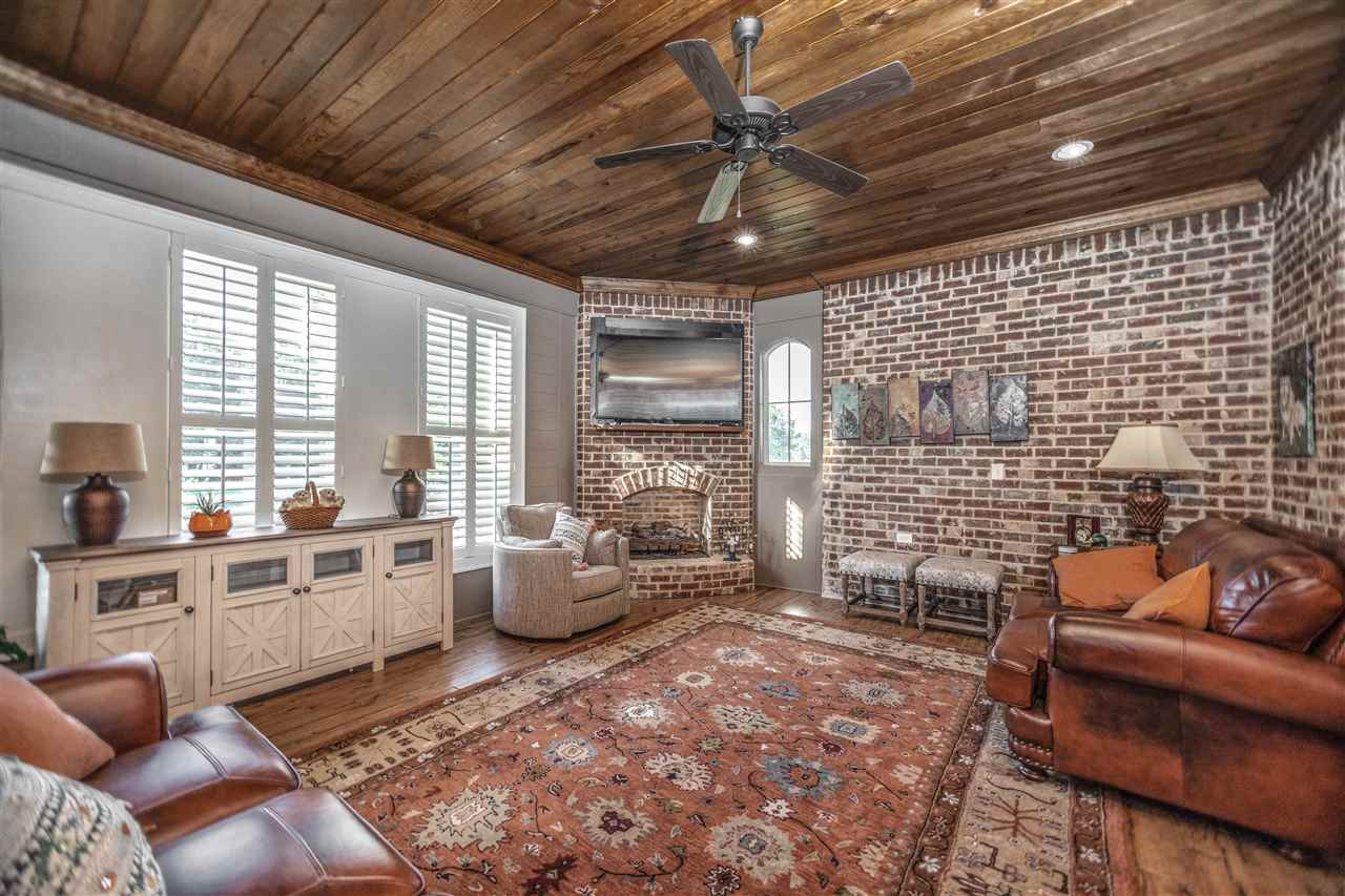 227 South Woodcreek Road Madison, MS 39110 - Photo 5 of 39 Photo 5
