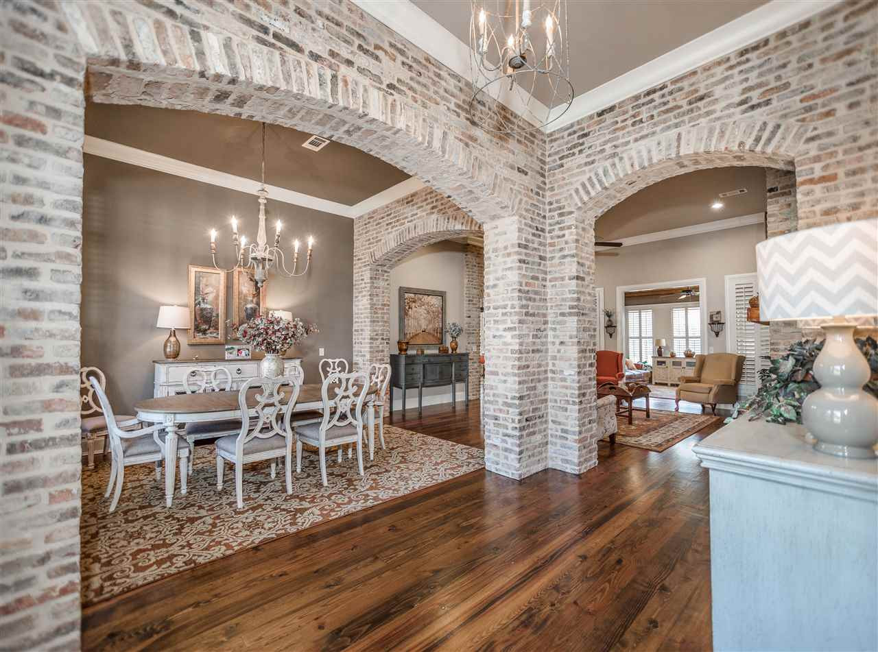 227 South Woodcreek Road Madison, MS 39110 - Photo 8 of 39 Photo 8