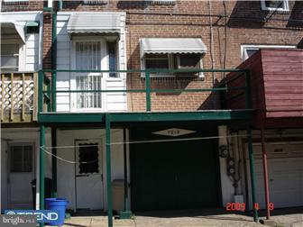 7018 Aberdeen Road Upper Darby, PA 19082 - Photo 9 of 12 Exterior Back