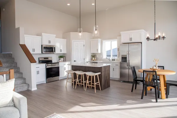 $449,999 | 213 Lionheart Drive, Horace, ND 58047