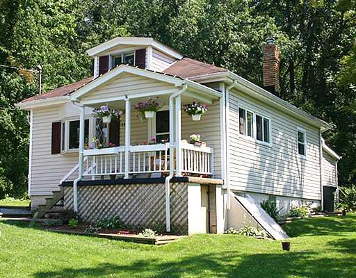 2345 Rochester Road Franklin Park, PA 15237 - Photo 1 of 8 Exterior Front.