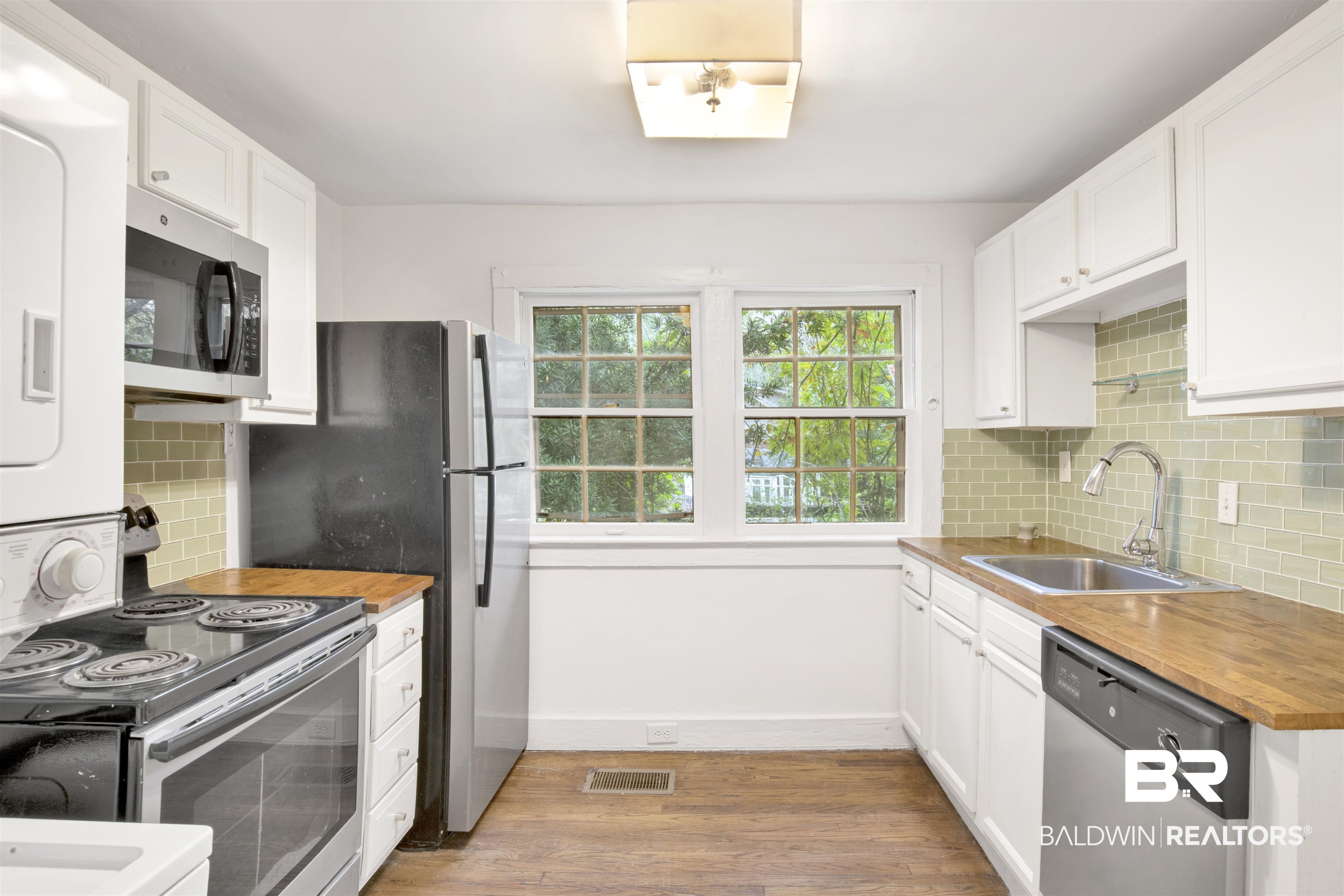 11 Van Heuval Street Mobile, AL 36606 - Photo 33 of 33