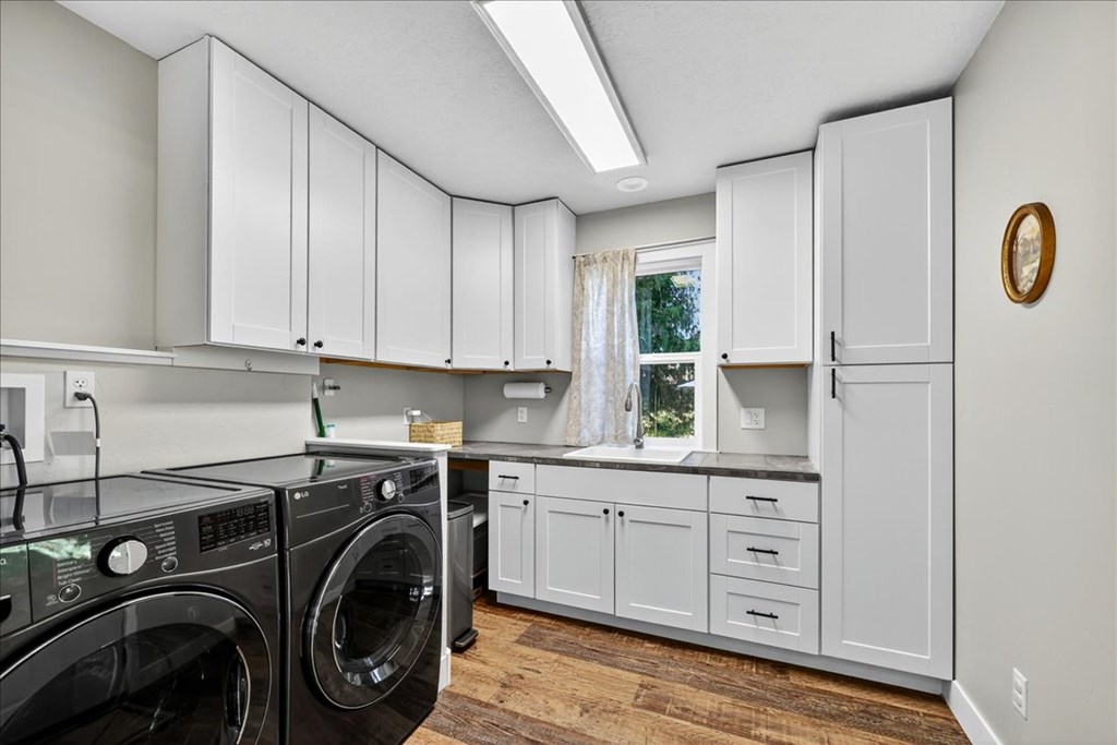 2651 Fruitvale Glendale Road Council, ID 83612 - Photo 15 of 26 Upstairs Closet