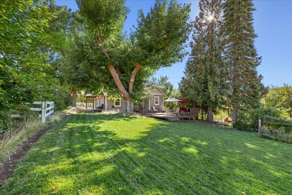 2651 Fruitvale Glendale Road Council, ID 83612 - Photo 18 of 26 Back Deck